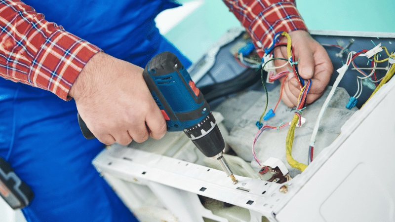 Narlıdere Fondital Fondital çamaşır makinesi kart tamiri – Su almama arızası orijinal parça ile giderildi. - Teknik servis örneği
